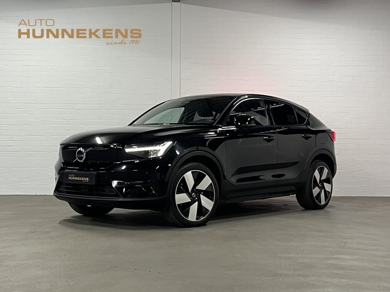 Volvo C40 - Recharge Twin Plus 78 kWh AWD *408PK* Panorama dak | Adapt. cruise control | Stoel-/Stuurv - AutoWereld.nl