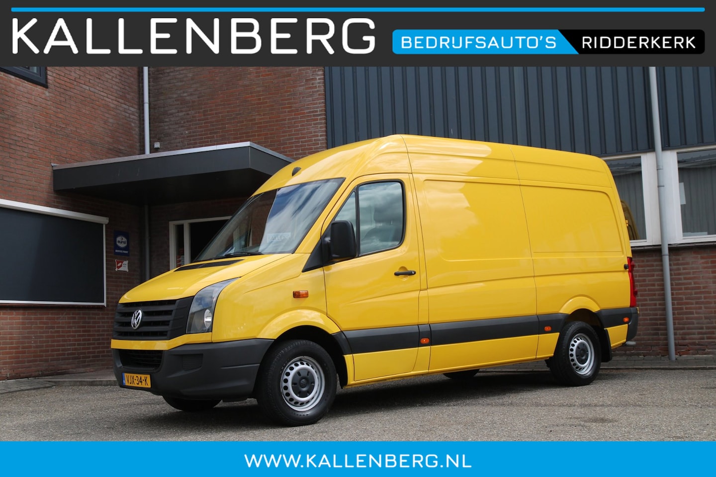 Volkswagen Crafter - 35 2.0 TDI L2H2 / Camera / Loopdeur / Cruise / inrichting laadruimte - AutoWereld.nl