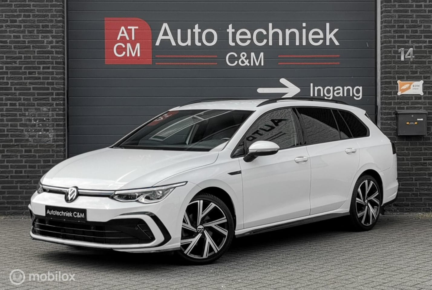 Volkswagen Golf Variant - 1.5 eTSI R-LINE/150PK/DSG/ACC/DCC/IQ - AutoWereld.nl