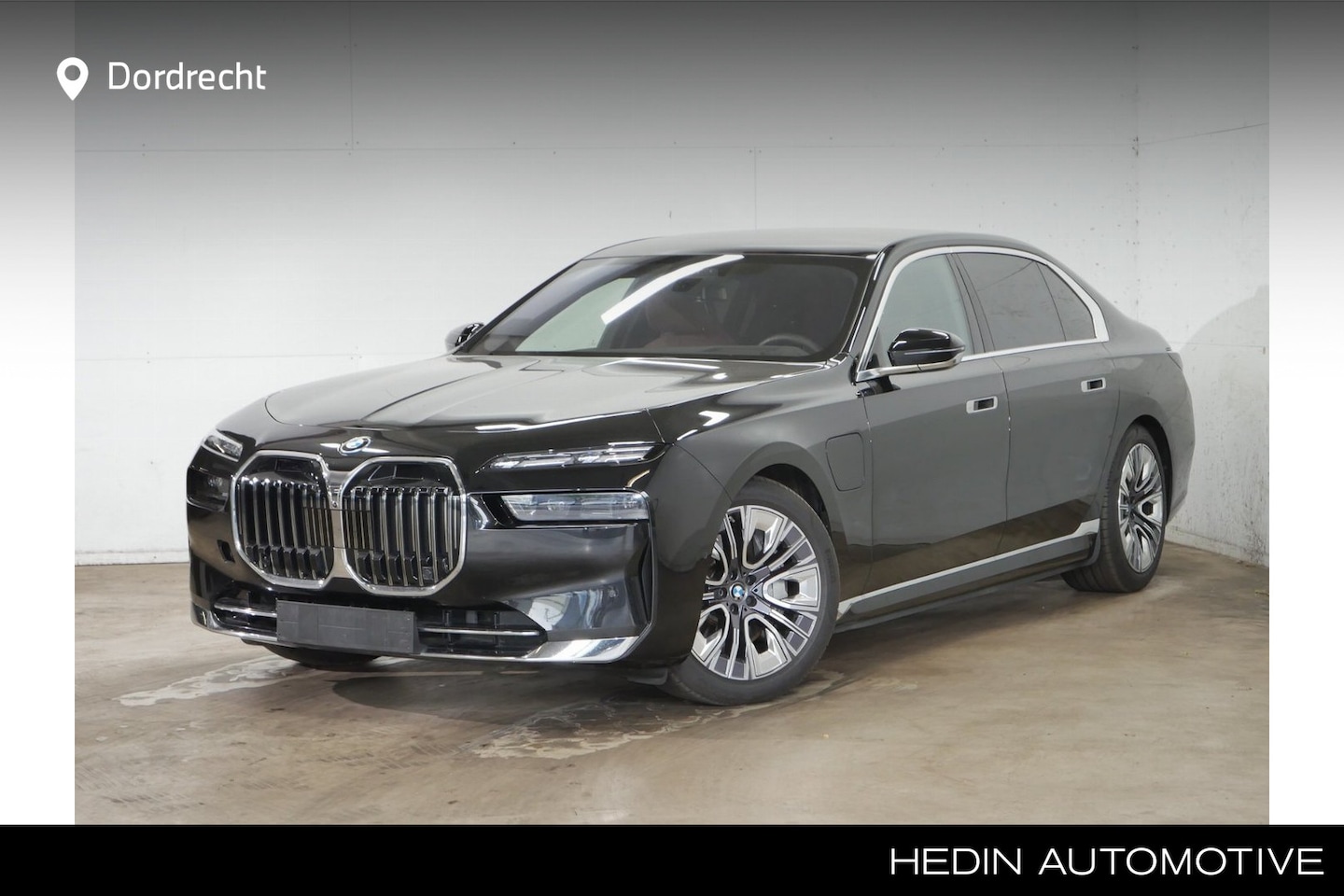 BMW 7-serie - 750e xDrive | Executive Lounge | SkyLounge | Elektrisch openen en sluiten portieren | Rear - AutoWereld.nl