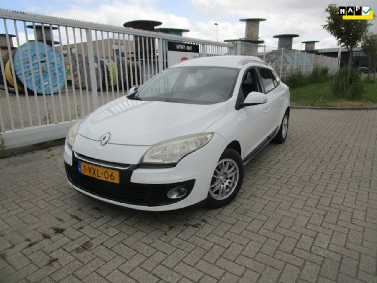 Renault Mégane - 1.5 dCi Expression S&S Lees tekst aub - AutoWereld.nl