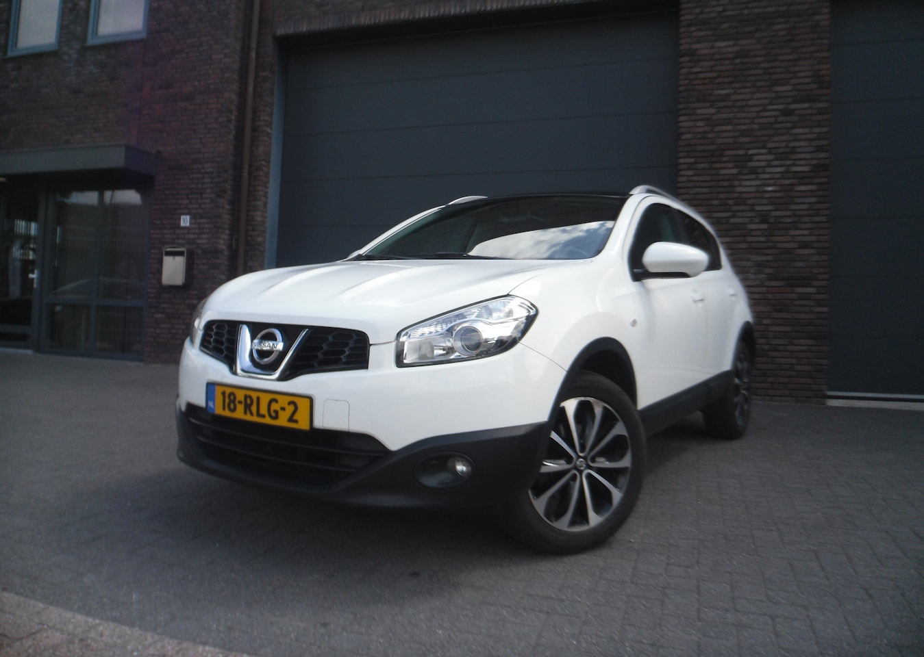 Nissan Qashqai - 1.6 Connect Edition Pano Clima Cruise - AutoWereld.nl