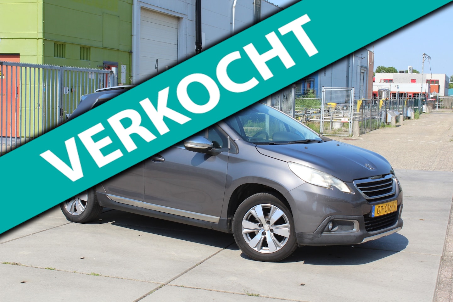 Peugeot 2008 - 1.2 PureTech Allure automaat 1e eig, clima PANO - AutoWereld.nl