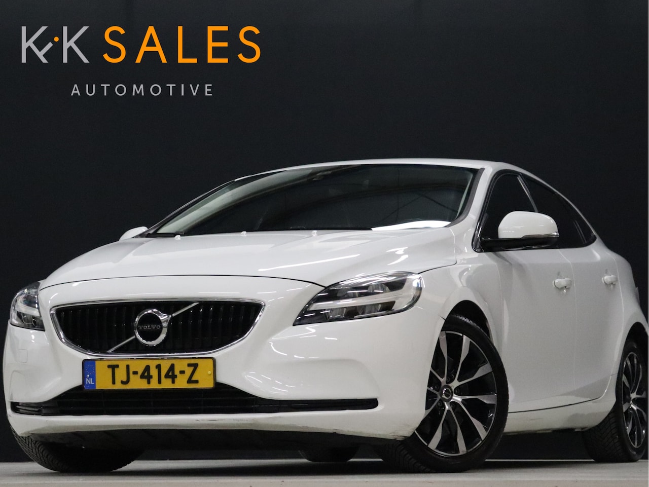 Volvo V40 - 1.5 T3 Dynamic Edition [CRUISE CONTROL, STOELVERWARMING, DIGITALE TELLER, BLUETOOTH, NAVIG - AutoWereld.nl