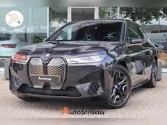 BMW iX - (i20) xDrive40 M-Sport 326pk 99% SoH I Stoelverkoeling I Laser LED I Navi I HarmanKardon