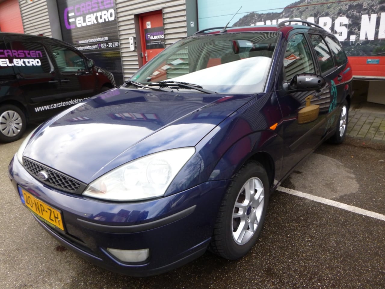 Ford Focus Wagon - 1.6, AIRCO,trekhaak, APK 2025,etc. - AutoWereld.nl