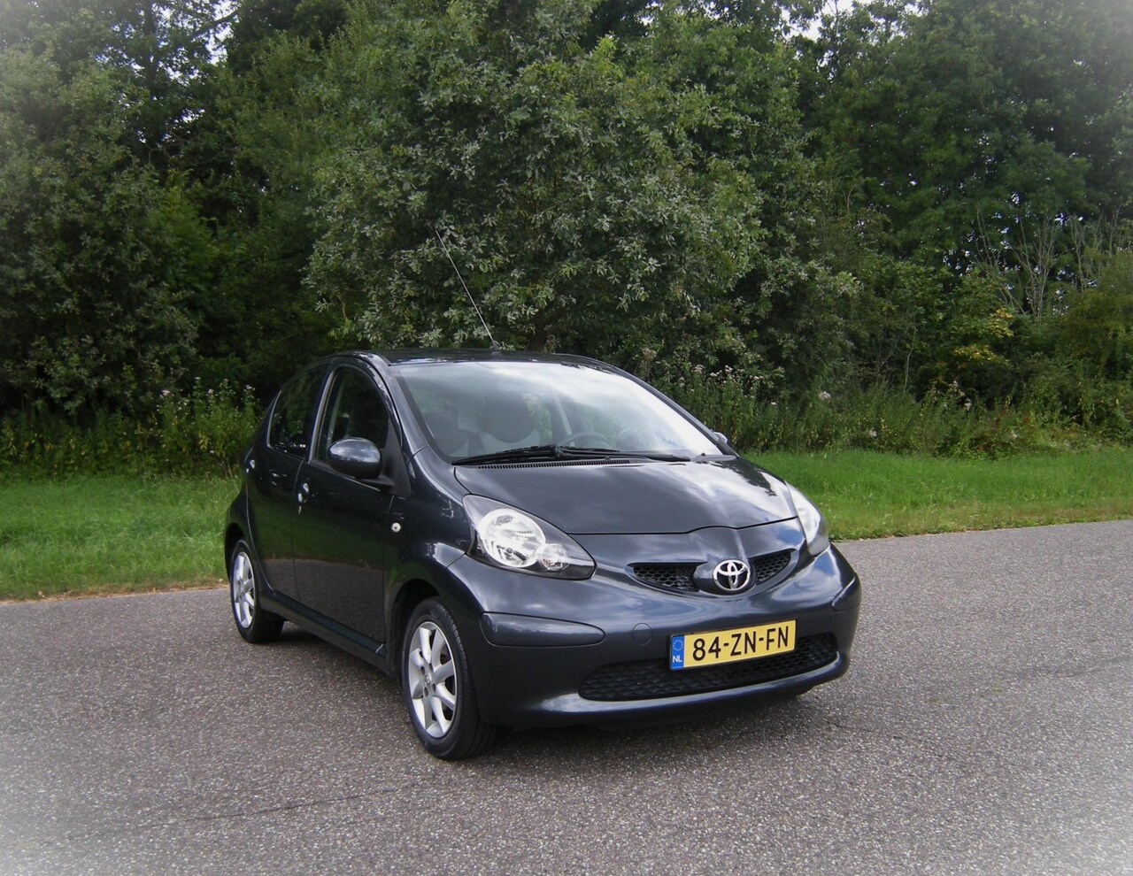 Toyota Aygo - 1.0-12V + . 5 Deurs . Lichtmetalen velgen . Nieuwe kopling . enz - AutoWereld.nl