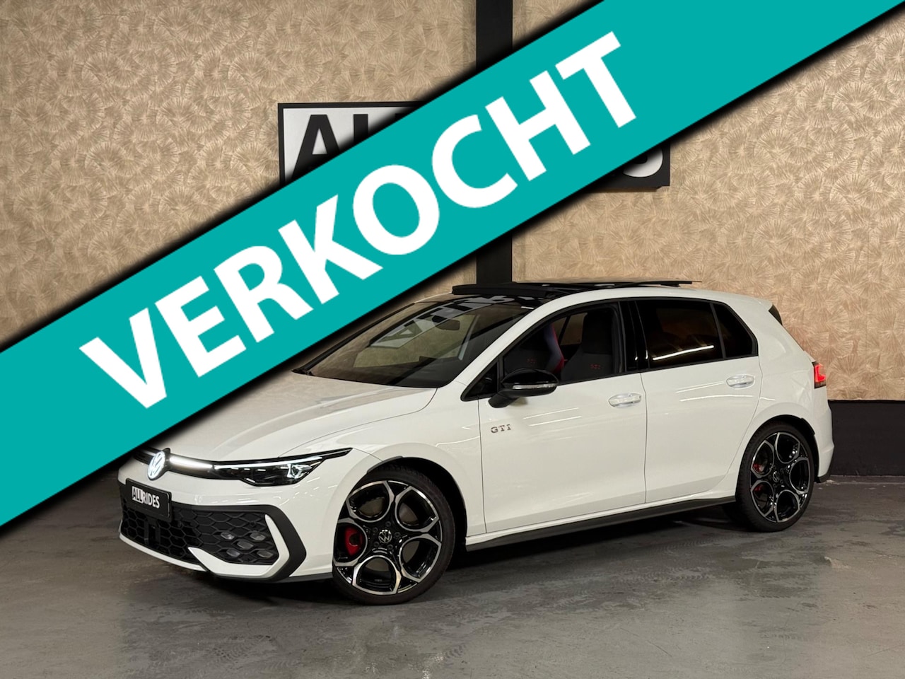 Volkswagen Golf - 2.0 TSI GTI 8.5 Facelift | HUD | Harman/Kardon | Camera | Pano - AutoWereld.nl