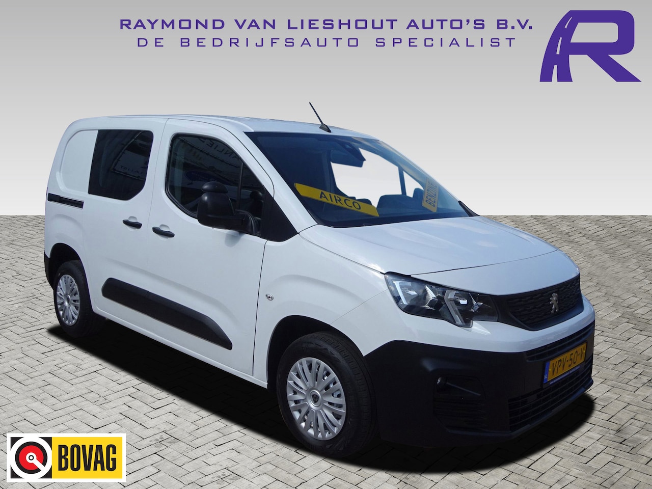 Peugeot Partner - 1.2 PureTech Pro BENZINE AIRCO NAVI CRUISE CONTROL PDC SCHUIFDEUR - AutoWereld.nl