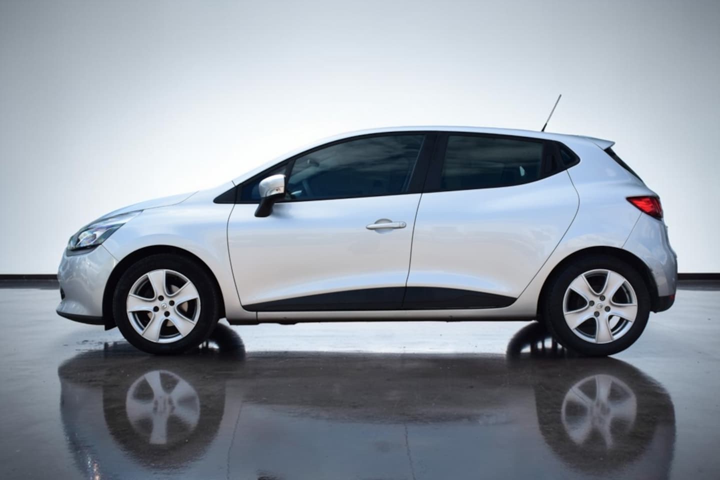 Renault Clio - 1.2 Expression, Automaat, Afneembare Trekhaak, Full map Navigatie, NAP, Org Ned auto
