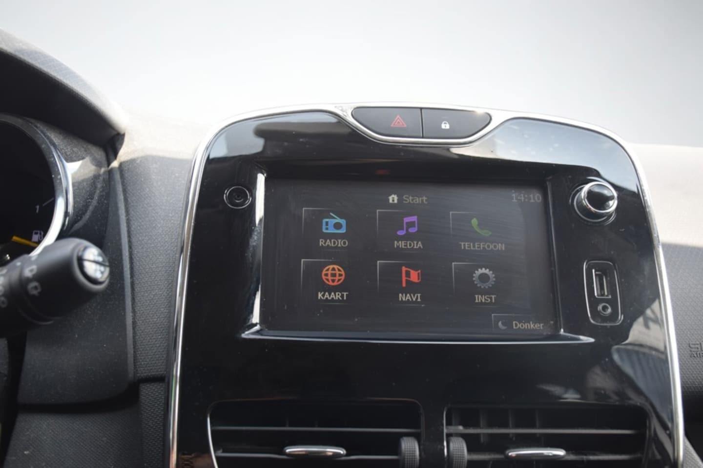 Renault Clio - 1.2 Expression 1.2 Expression, Automaat, Afneembare Trekhaak, Full map Navigatie, NAP, Org Ned auto