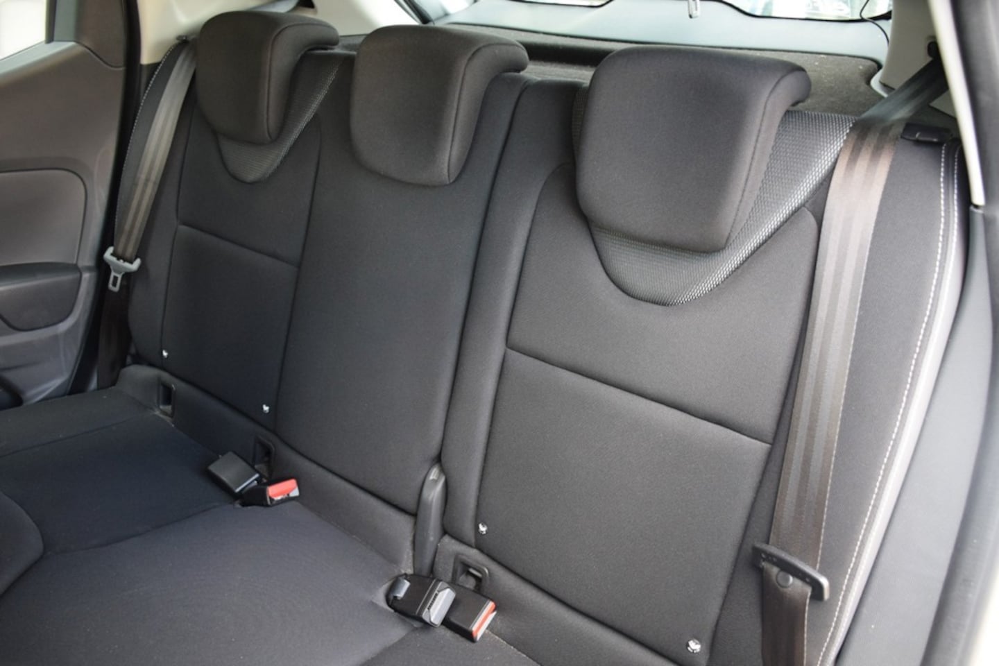 Renault Clio - 1.2 Expression 1.2 Expression, Automaat, Afneembare Trekhaak, Full map Navigatie, NAP, Org Ned auto