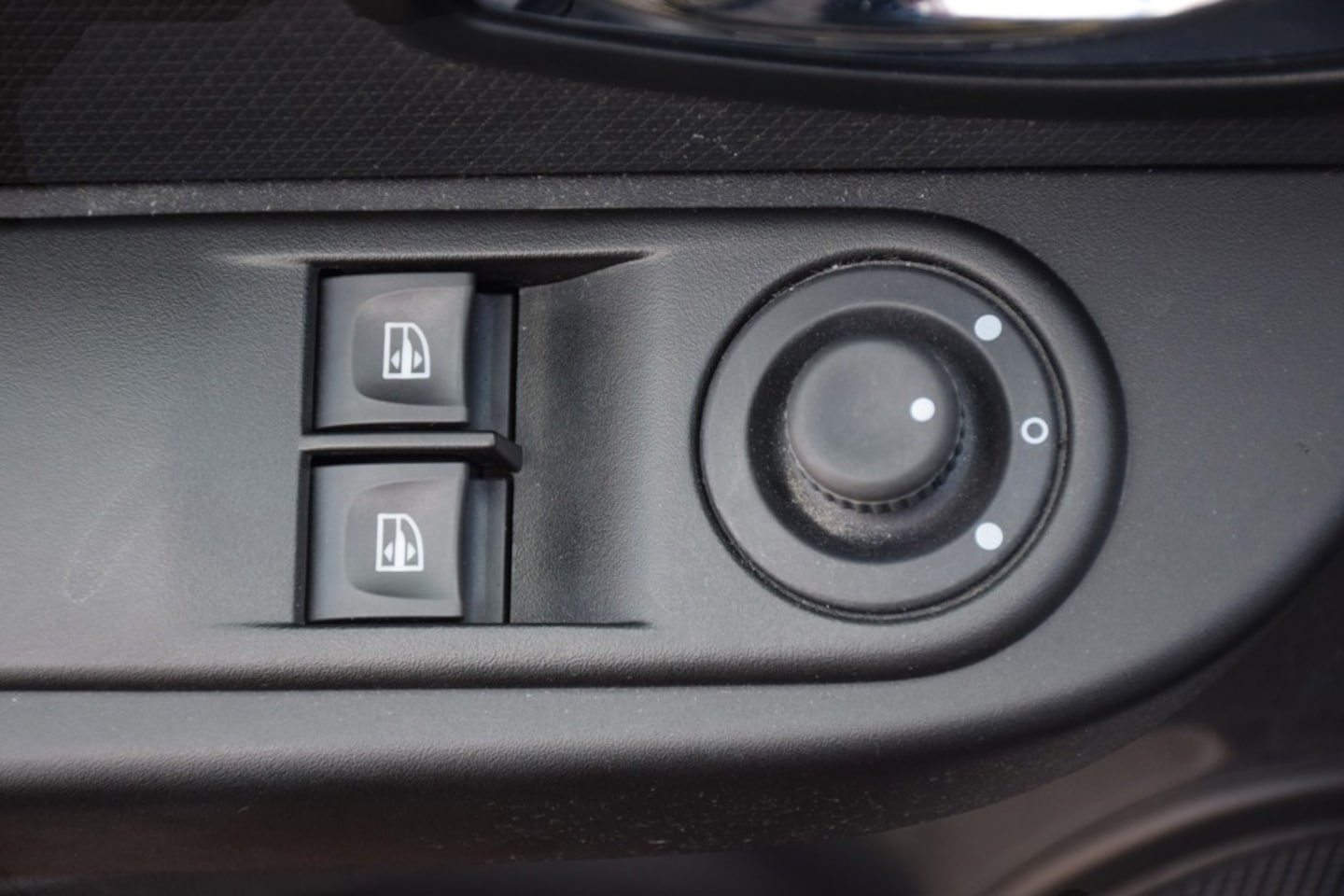 Renault Clio - 1.2 Expression 1.2 Expression, Automaat, Afneembare Trekhaak, Full map Navigatie, NAP, Org Ned auto