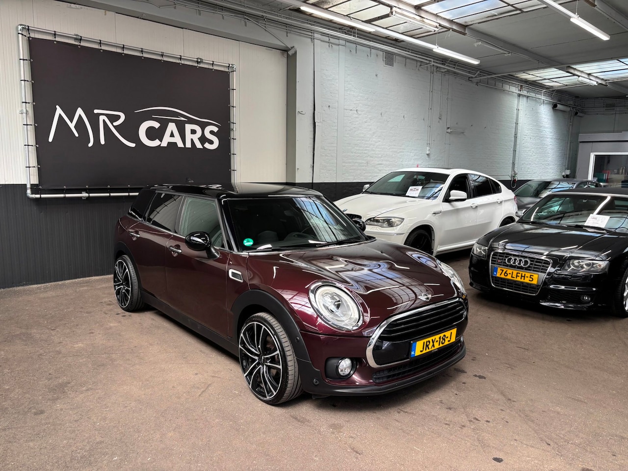 MINI Clubman - Mini 1.5 Cooper Chili Serious Business Navi/Airco/Stoelverwarming - AutoWereld.nl