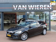 Volvo V40 Cross Country - 1.5 T3 Polar+ Luxury Trekhaak Leder Camera Pano NAP 1e EIG