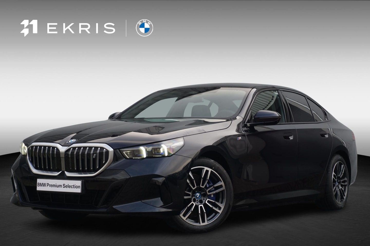 BMW i5 - Sedan xDrive40 M Sportpakket 19'' / Panoramadak / Harman Kardon / Parking Assistant Plus / - AutoWereld.nl