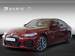 BMW i4 - eDrive40 | M Sport | Stoelverwarming | Driving Assistant | Rondomzicht Camera