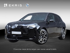 BMW iX - xDrive45 | M Sport Pro | Trekhaak | Head up | Driving Assistant Prof. | Parking Assistant