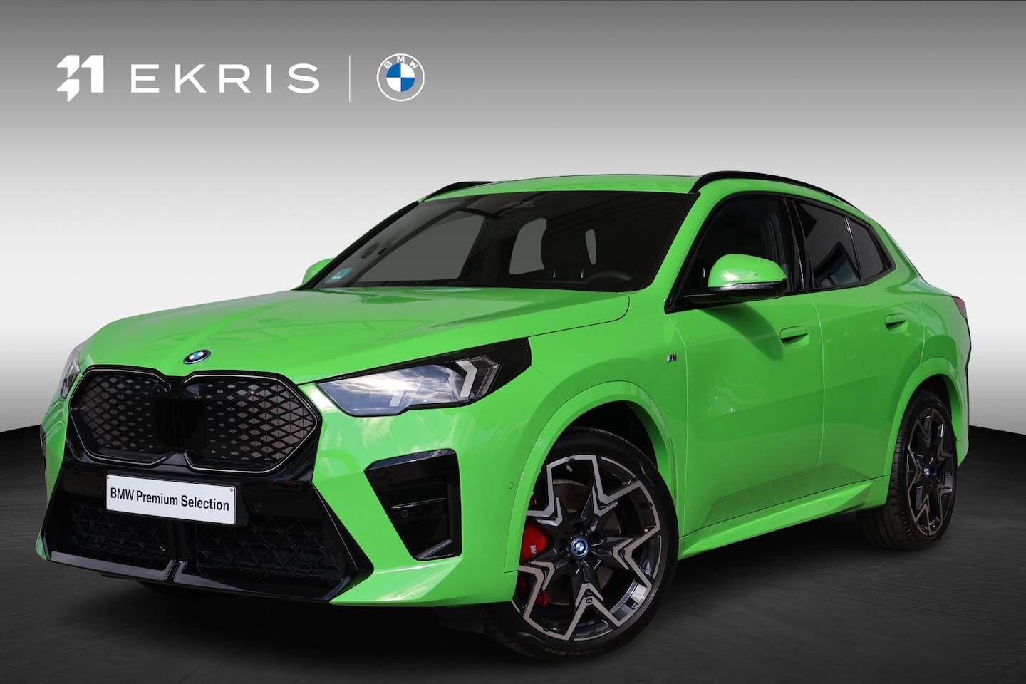 BMW iX2 - eDrive20 | M Sportpakket Pro | Harman/Kardon | Head-Up Display | Driving Assistant Plus | - AutoWereld.nl