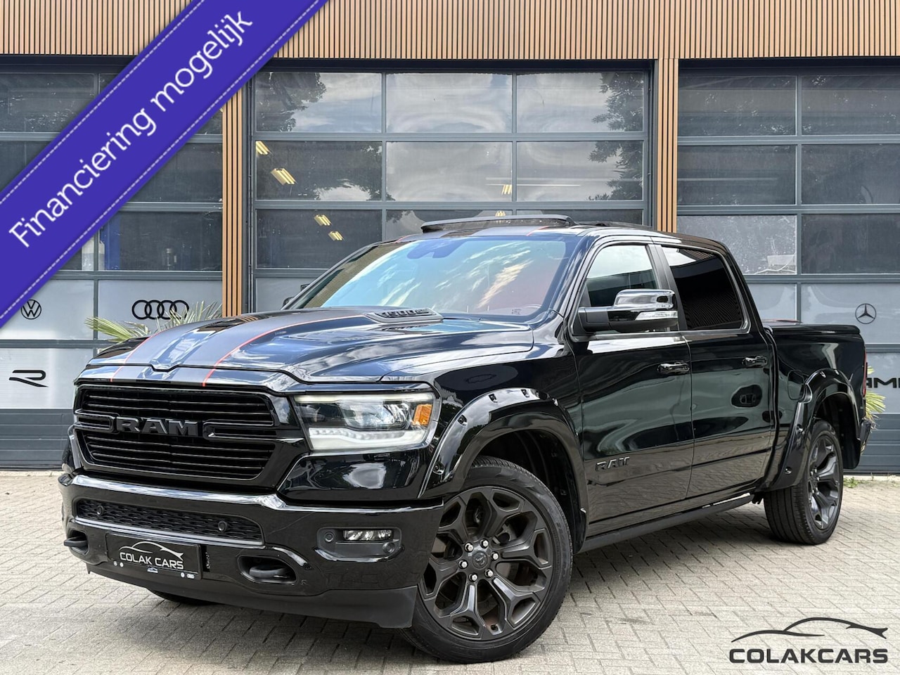 Dodge Ram 1500 - 4X4 5.7 V8 CC Laramie|Pano|Sterrenhemel|VOL!! - AutoWereld.nl