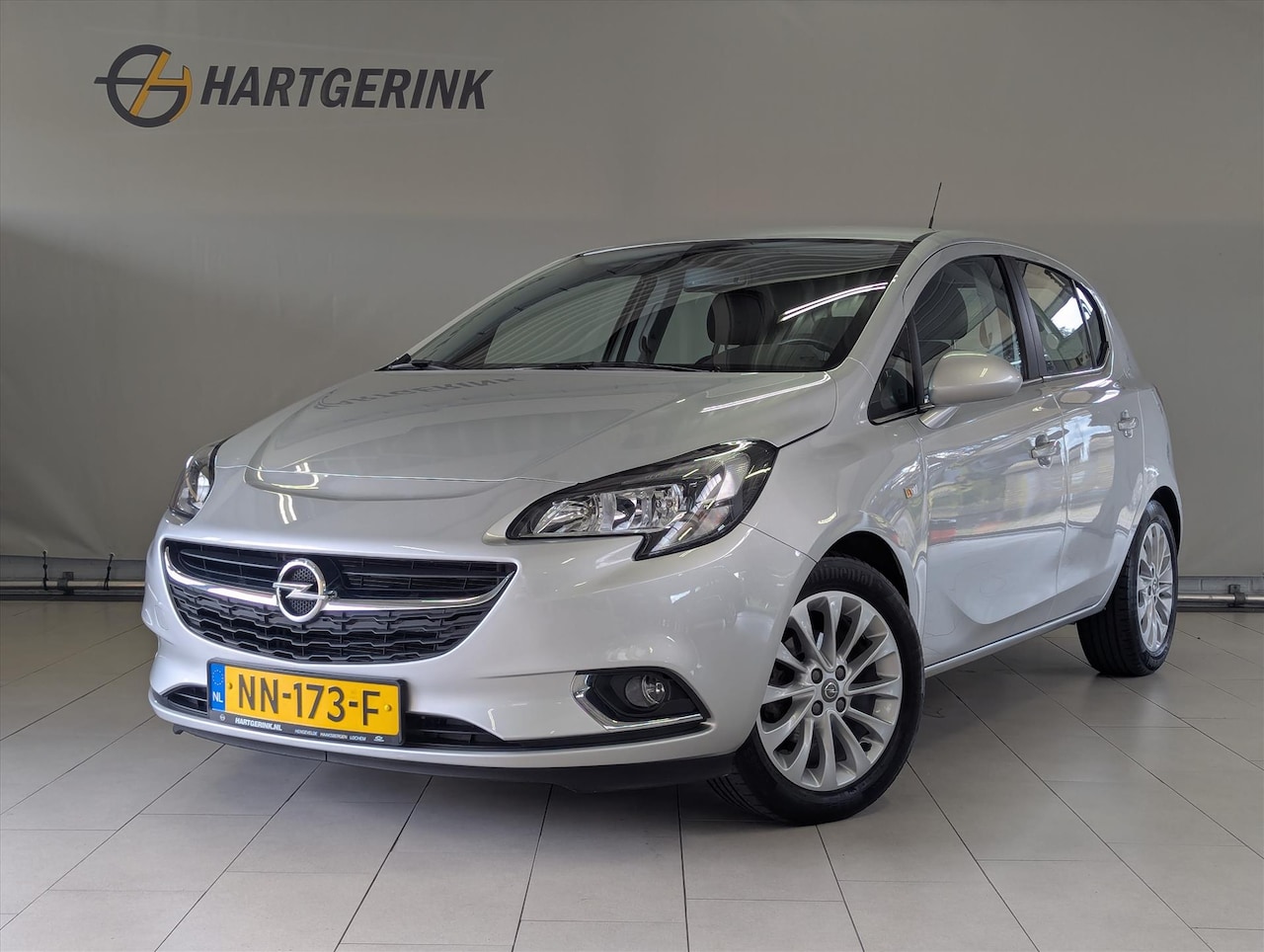 Opel Corsa - 5-Drs 1.4i 90pk Innovation *Airco/ECC* - AutoWereld.nl