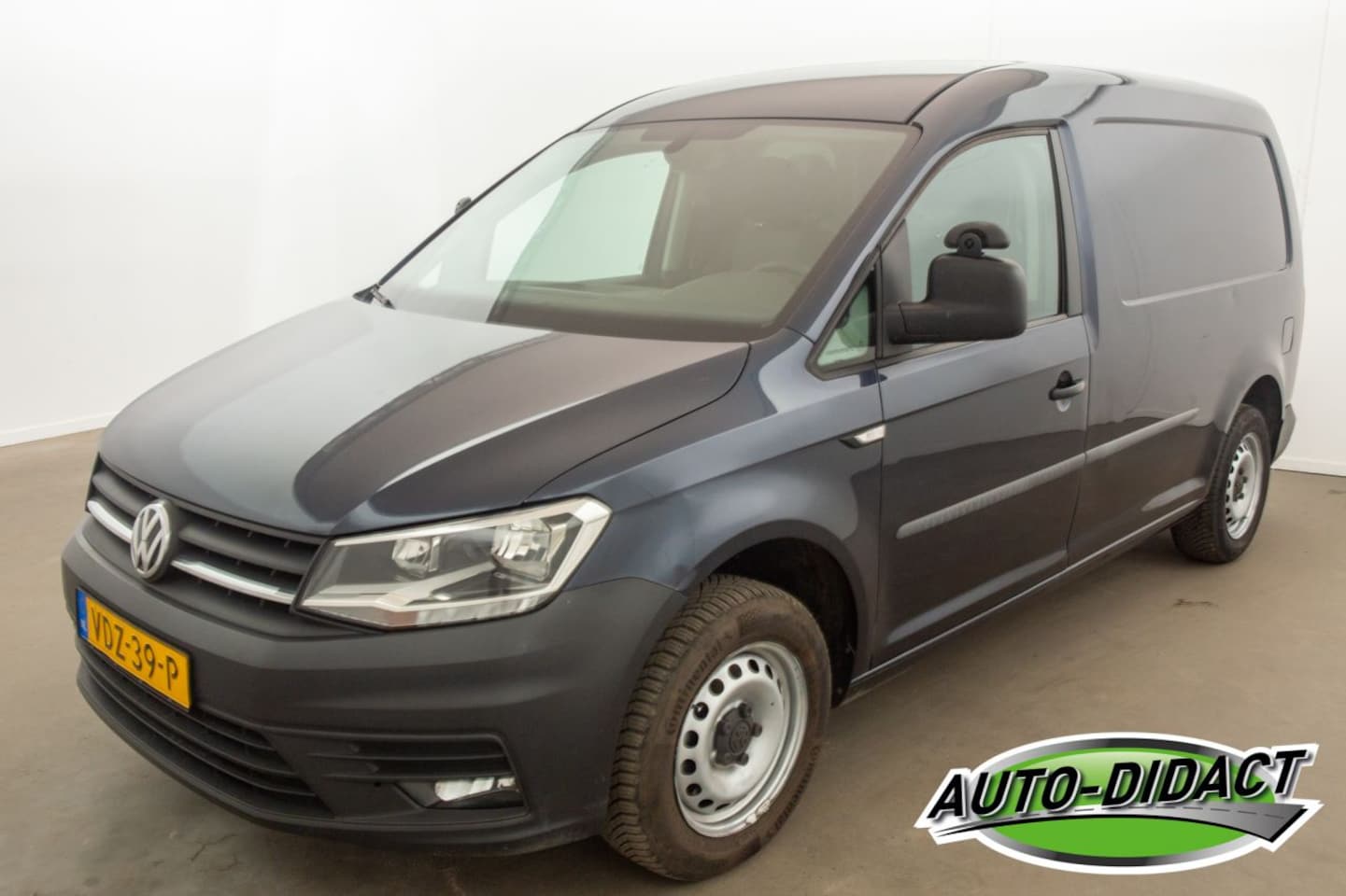 Volkswagen Caddy Maxi - 2.0 TDI Automaat L2H1 BMT Maxi Exclusive Edition - AutoWereld.nl