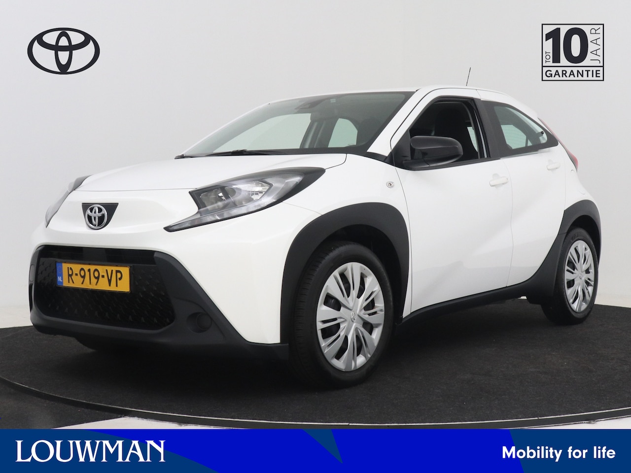 Toyota Aygo X - 1.0 VVT-i MT Play | Dealer Onderhouden | Cruise Control Adaptive | Achteruitrijcamera | Ai - AutoWereld.nl