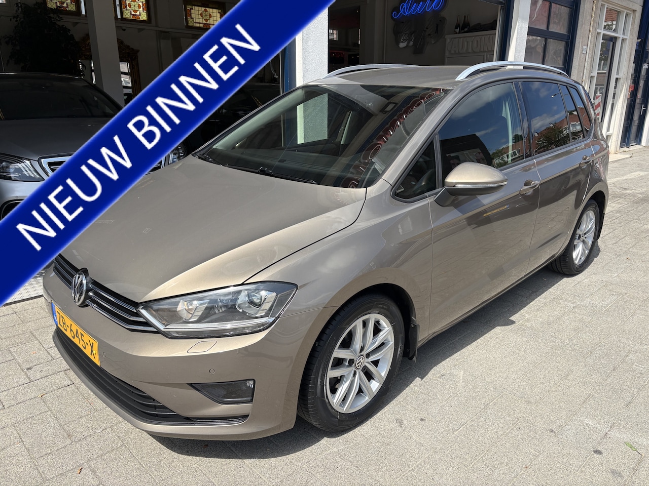 Volkswagen Golf Sportsvan - 1.4 TSI Business Edition AUTOMAAT/CLIMA/STOELV./CRUISE - AutoWereld.nl