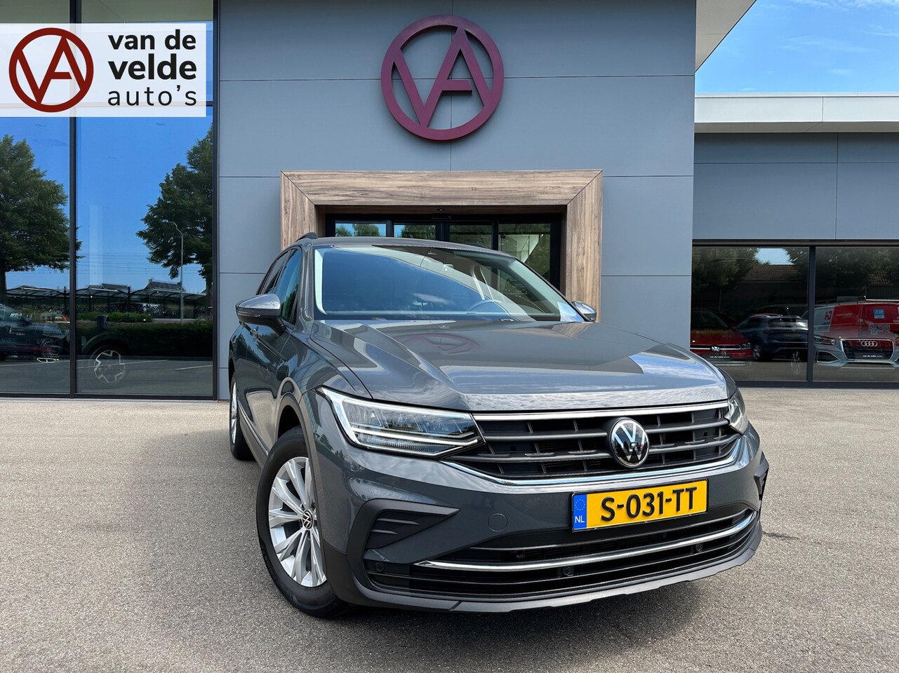 Volkswagen Tiguan - 1.5 TSI 150pk DSG Life | Camera | Trekhaak | Navi | Carplay | Rijklaar incl. garantie - AutoWereld.nl