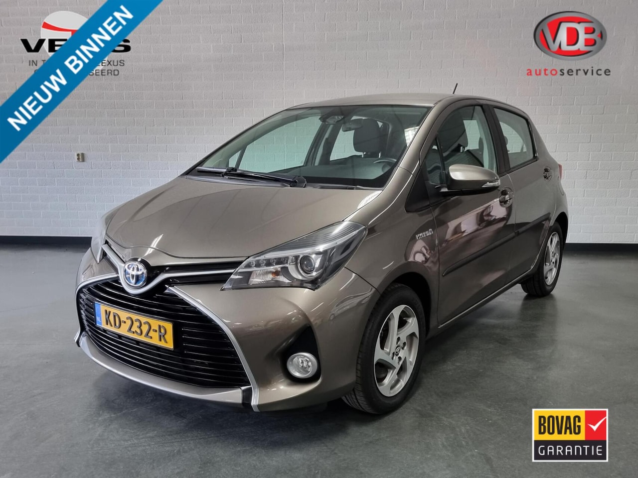 Toyota Yaris - 1.5 Hybrid Trend / 1ste eigenaar - AutoWereld.nl