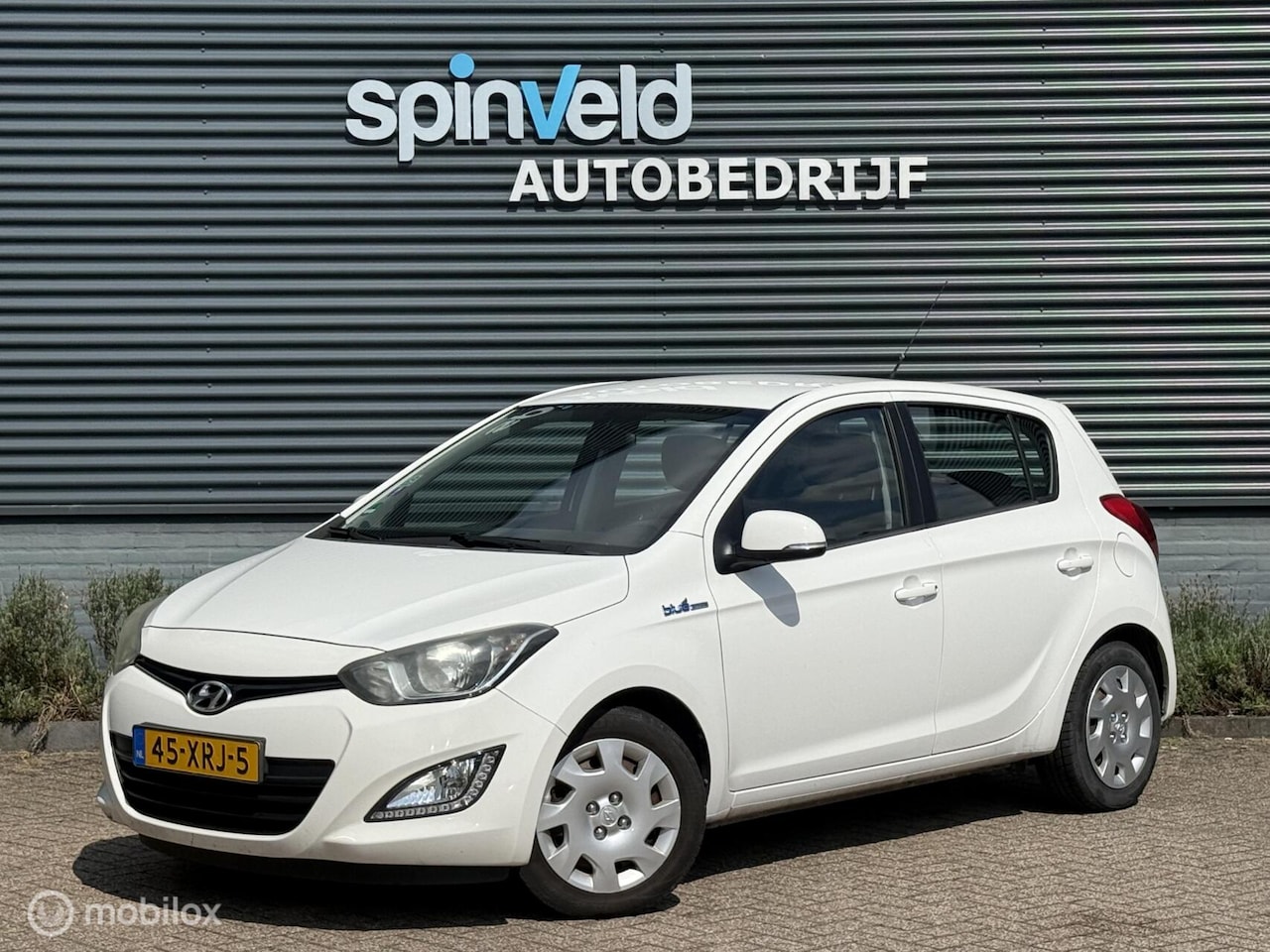 Hyundai i20 - 1.2i i-Motion - Airco - Elektrische ramen - Led - - AutoWereld.nl