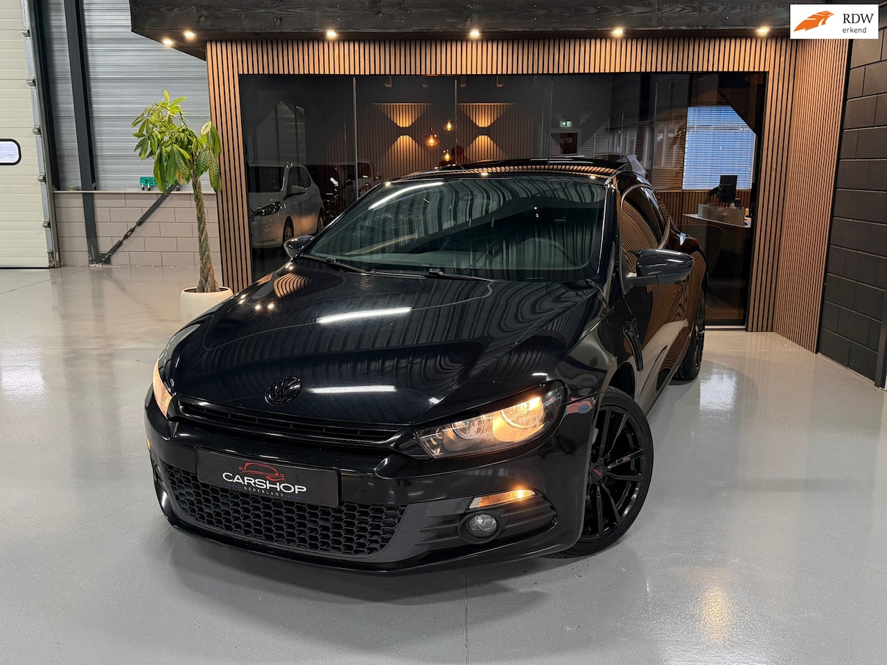 Volkswagen Scirocco - 1.4 TSI Highline Plus DSG/PANO/CARPLAY - AutoWereld.nl