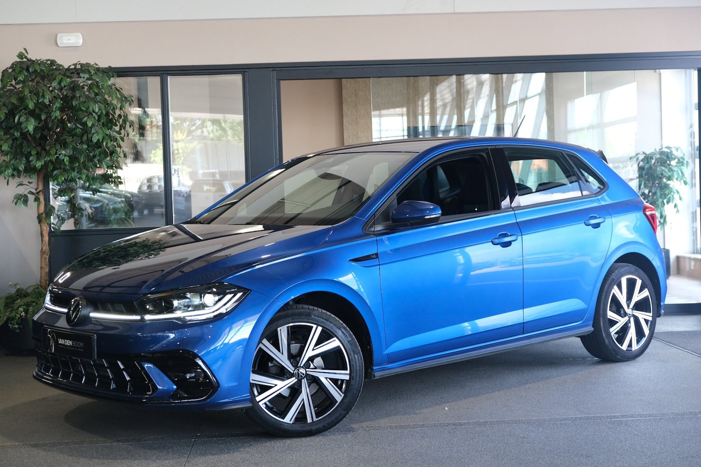 Volkswagen Polo - 1.0 TSI 2x R-Line DSG Facelift IQ Matrix Led Stoelverwarming PDC - AutoWereld.nl