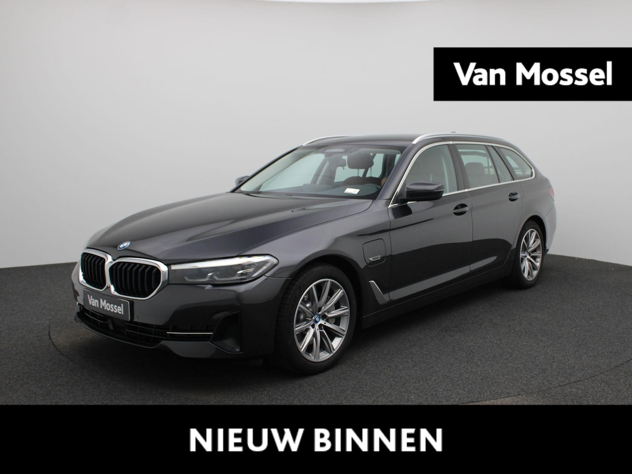 BMW 5-serie Touring - 530e xDrive Executive 530e xDrive Executive - AutoWereld.nl