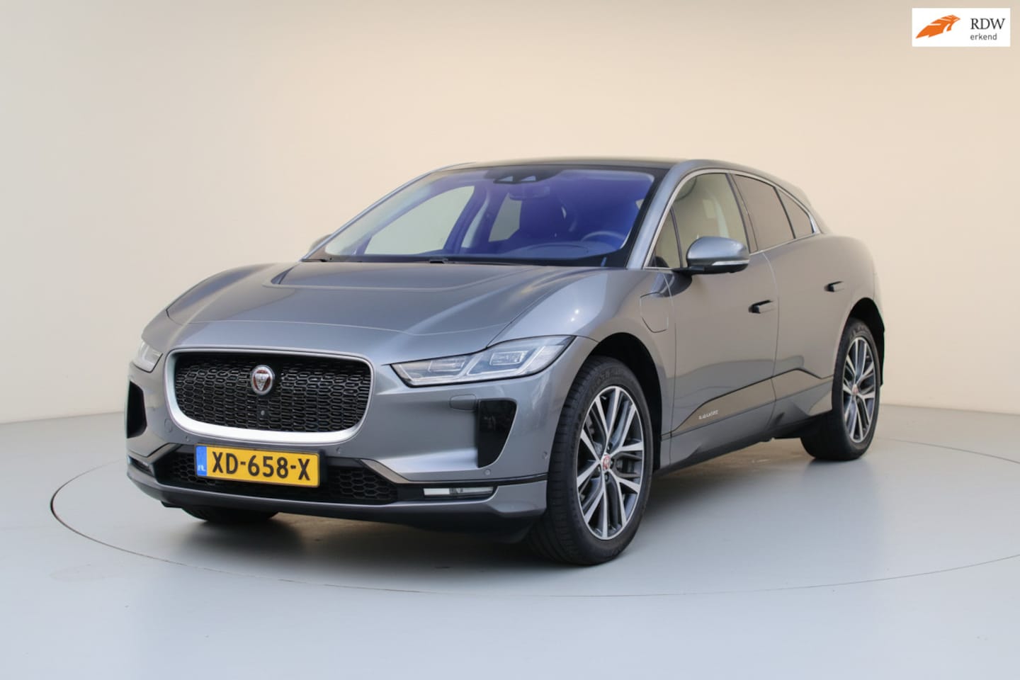 Jaguar I-PACE - EV400 HSE 90 kWh 90,2% SOH PANO-DAK LEDER - AutoWereld.nl