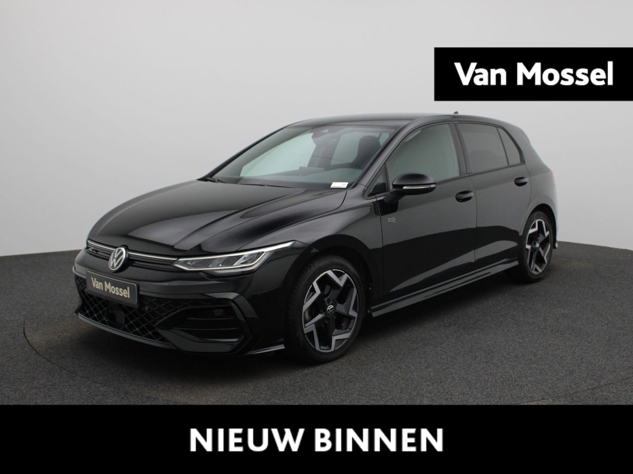 Volkswagen Golf - 1.5 eTSI R-Line Edition 1.5 eTSI R-Line Edition - AutoWereld.nl