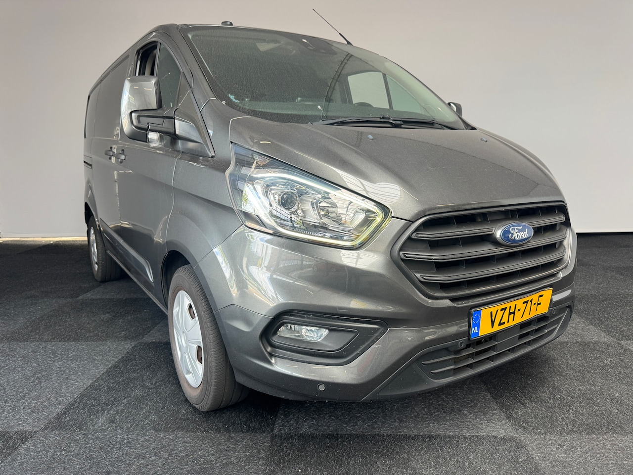 Ford Transit Custom - L1H1 170 PK Aut Euro 6 Automaat Camera Navigatie - AutoWereld.nl