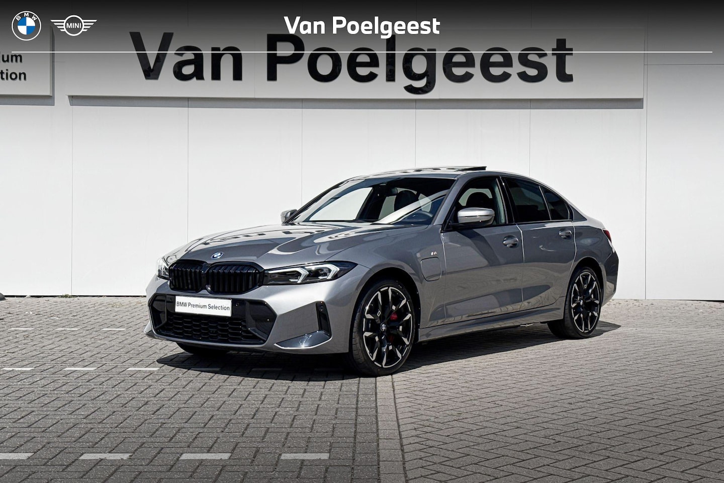 BMW 3-serie - Sedan 330e M Sport Edition | M Sportpakket Pro | Comfort Pack - AutoWereld.nl