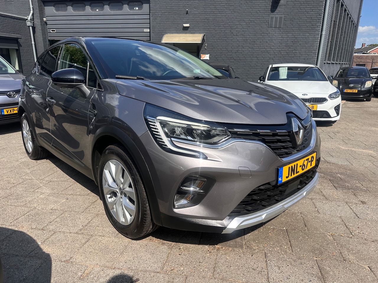 Renault Captur - 1.0 TCe Intens|91pk|Navi|Clima|Panodak - AutoWereld.nl