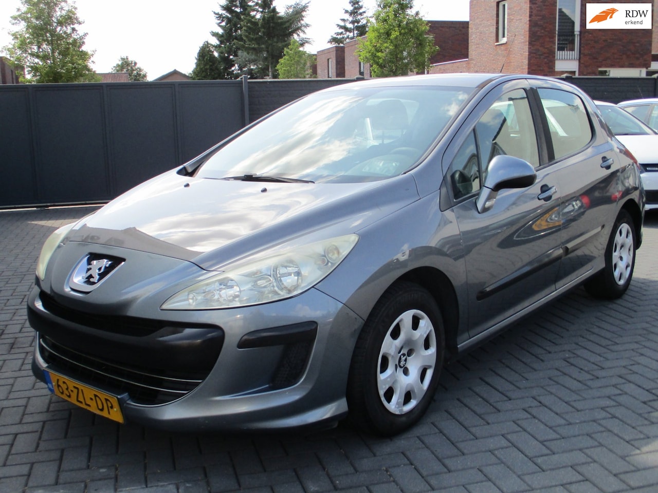 Peugeot 308 - 1.6 HDiF X-line Airco 5 Deurs ! - AutoWereld.nl