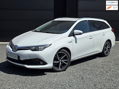 Toyota Auris - 1.8 Hybrid Black Edition S+ | 1e Eig |