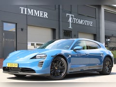 Porsche Taycan Sport Turismo - GTS 93 kWh - Rode stiksel / gordels - Lederen Dashbord - Sport Chrono - Passenger display