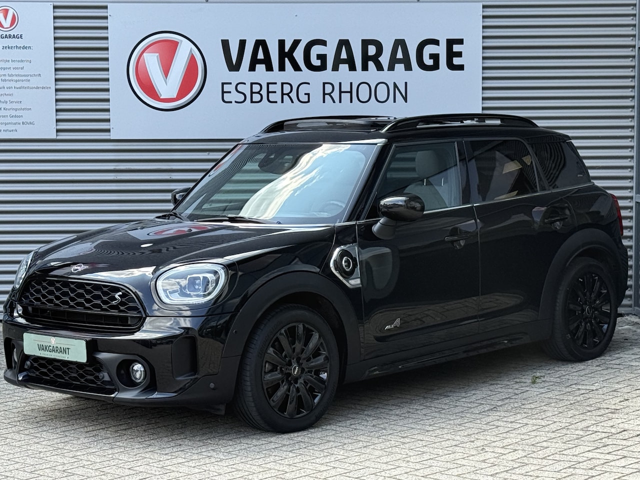 MINI Countryman - 1.5 Cooper S E ALL4 Chili PANO,HUD,NAV/CAM - AutoWereld.nl