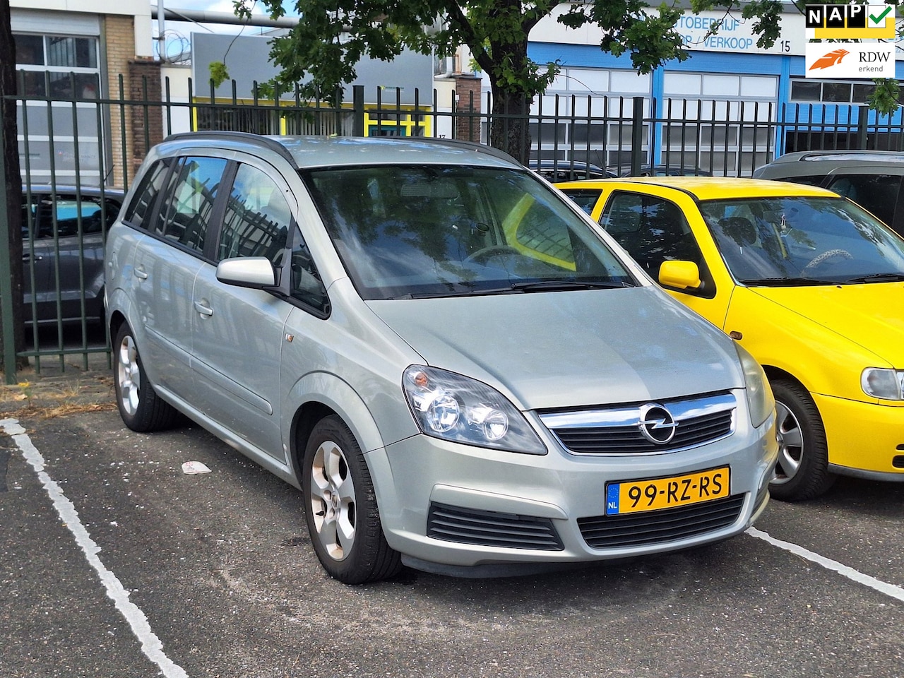 Opel Zafira - €1650,-1.8 Enjoy Aircondition Apk 2027 Trekhaak - AutoWereld.nl