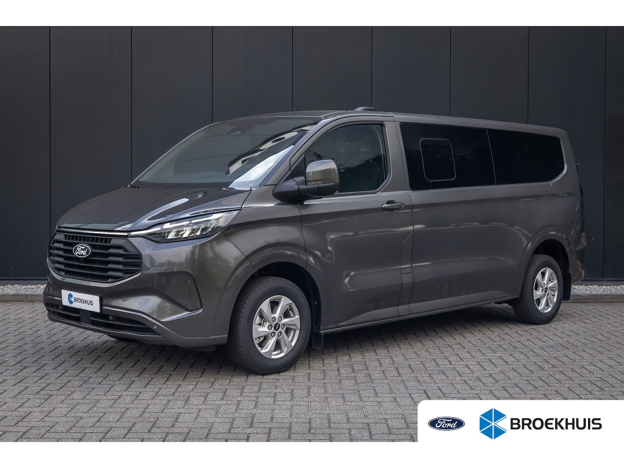 Ford Transit Custom - 340 2.5 PHEV L2H1 Limited Kombi 8-Persoons | Achteruitrijcamera | Airco (automatisch) | Au - AutoWereld.nl