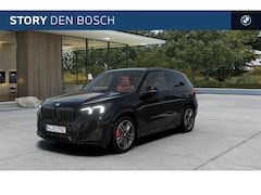 BMW X1 - xDrive25e M Sport Automaat / Panoramadak / Trekhaak / Sportstoelen / Achteruitrijcamera /