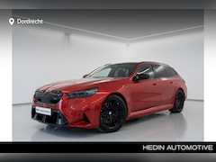 BMW M5 - M5 Touring | Sakhir Orange Individual | Panorama | Trekhaak | Bowers & Wilkins | 7ME M-Dri