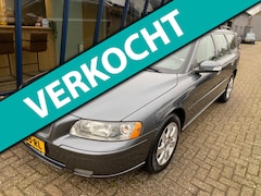 Volvo V70 - 2.5T AWD Edition Automaat LEER / NAVI / PDC