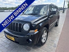 Jeep Patriot - 2.4 Limited Liberty automaat airco/ecc apk 2-2027
