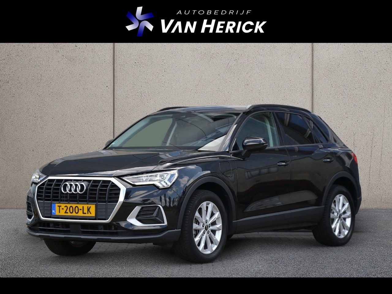 Audi Q3 - 45 TFSI e Advanced edition | Navigatie | Stoelverwarming | Parkeersensoren v+a - AutoWereld.nl